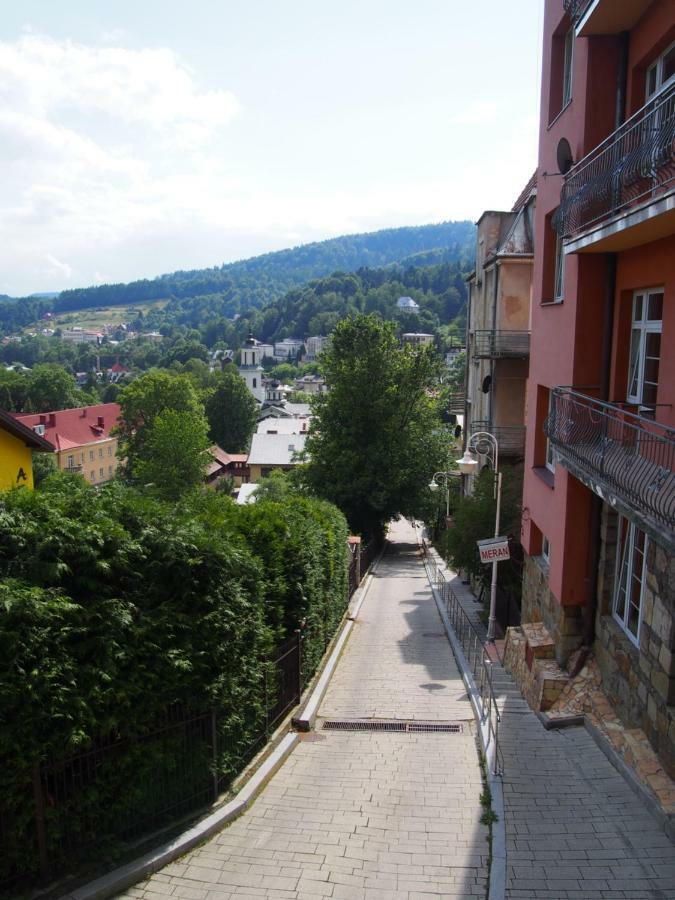 Zajazd Meran Krynica Zdroj Exterior photo